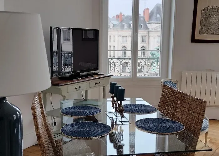 Appartement F3 Au Balcon De La Place Du Martroi